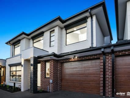 2/18 Barina Road, Glenroy - Image 1