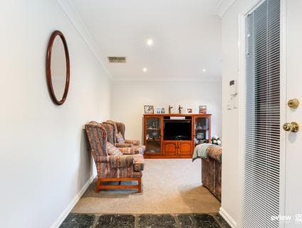 1/57 Warwick Road, Pascoe Vale - Thumbnail 2