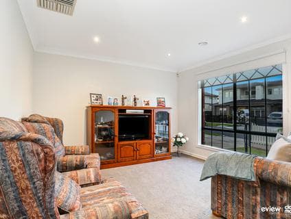 1/57 Warwick Road, Pascoe Vale - Thumbnail 3