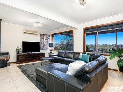 35 Valley Crescent, Glenroy - Thumbnail 7