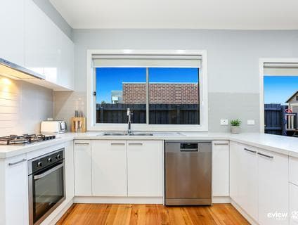 1/170 Hilton Street, Glenroy - Thumbnail 3