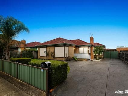 10 Larlac Street, HADFIELD, Hadfield - Image 1