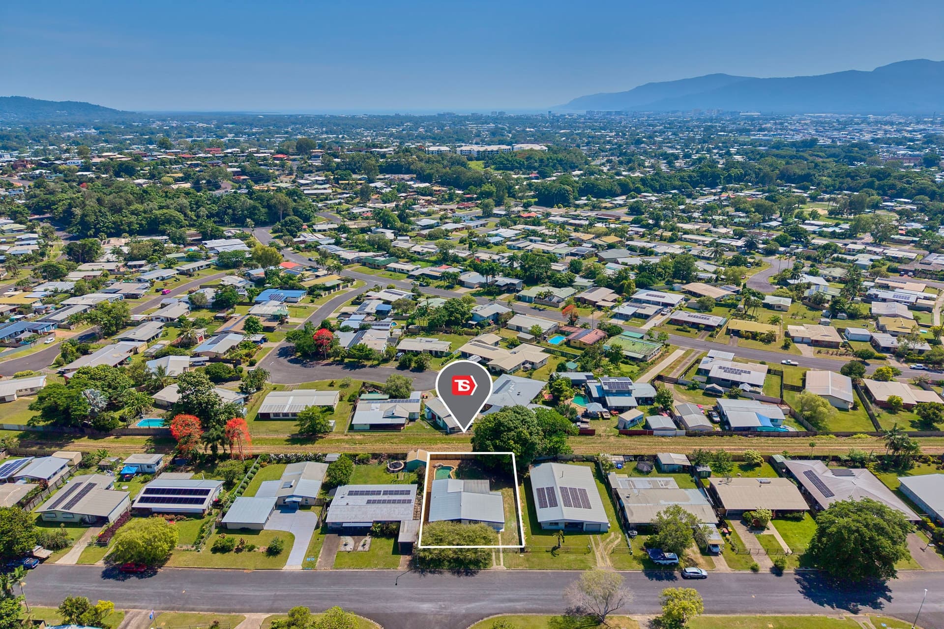 16 Lime Street, Mooroobool, Mooroobool - Thumbnail 7