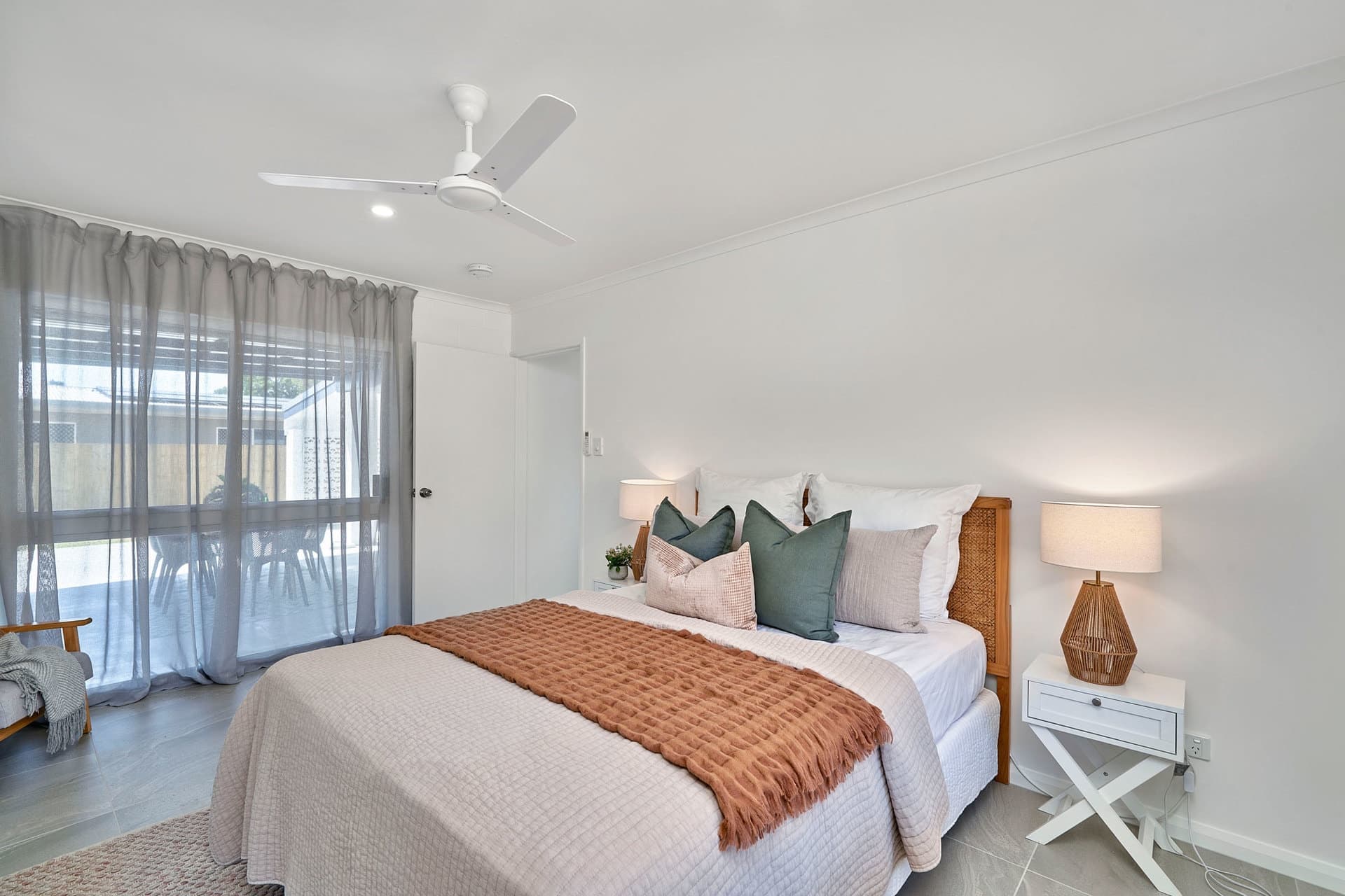 16 Lime Street, Mooroobool, Mooroobool - Thumbnail 8