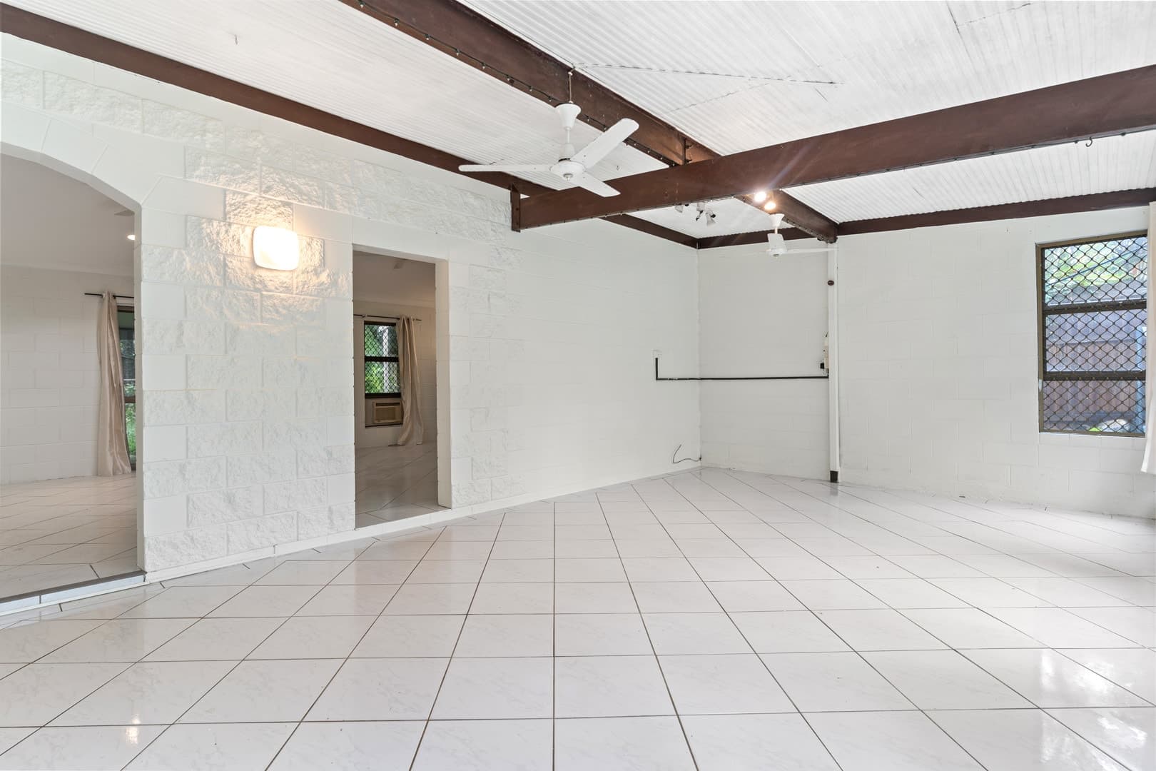 9 Comet Street, Bayview Heights, Bayview Heights - Thumbnail 2