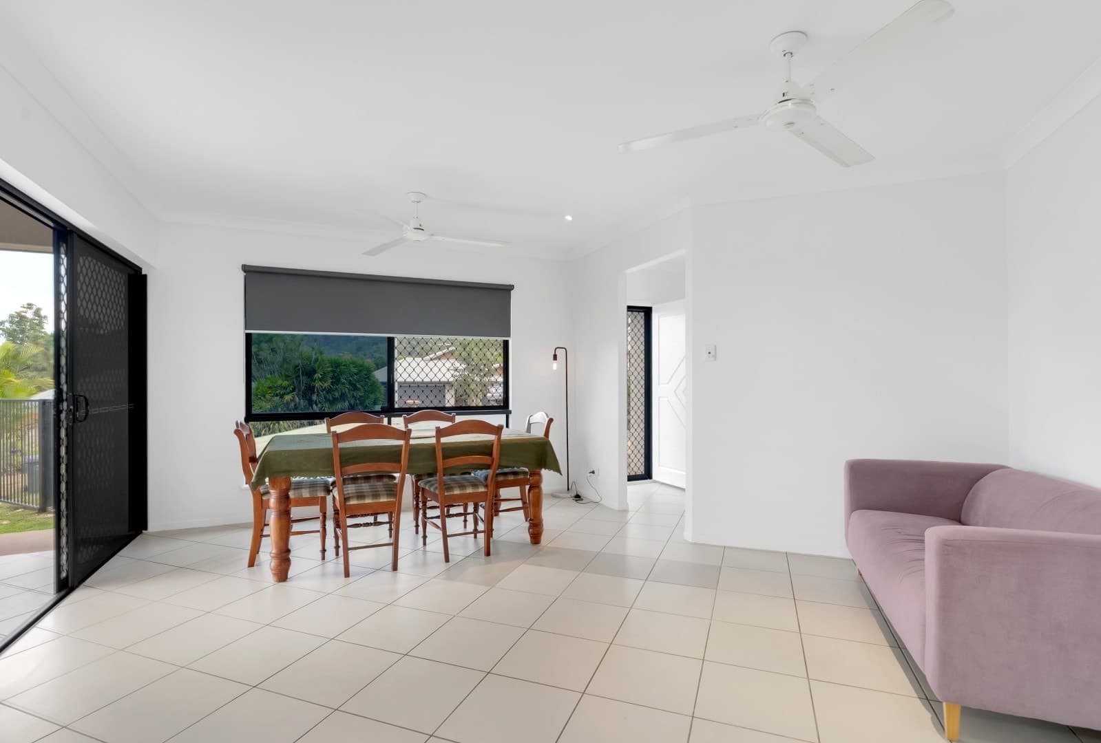 5-7 Sandover Close, Bentley Park, Bentley Park - Thumbnail 5