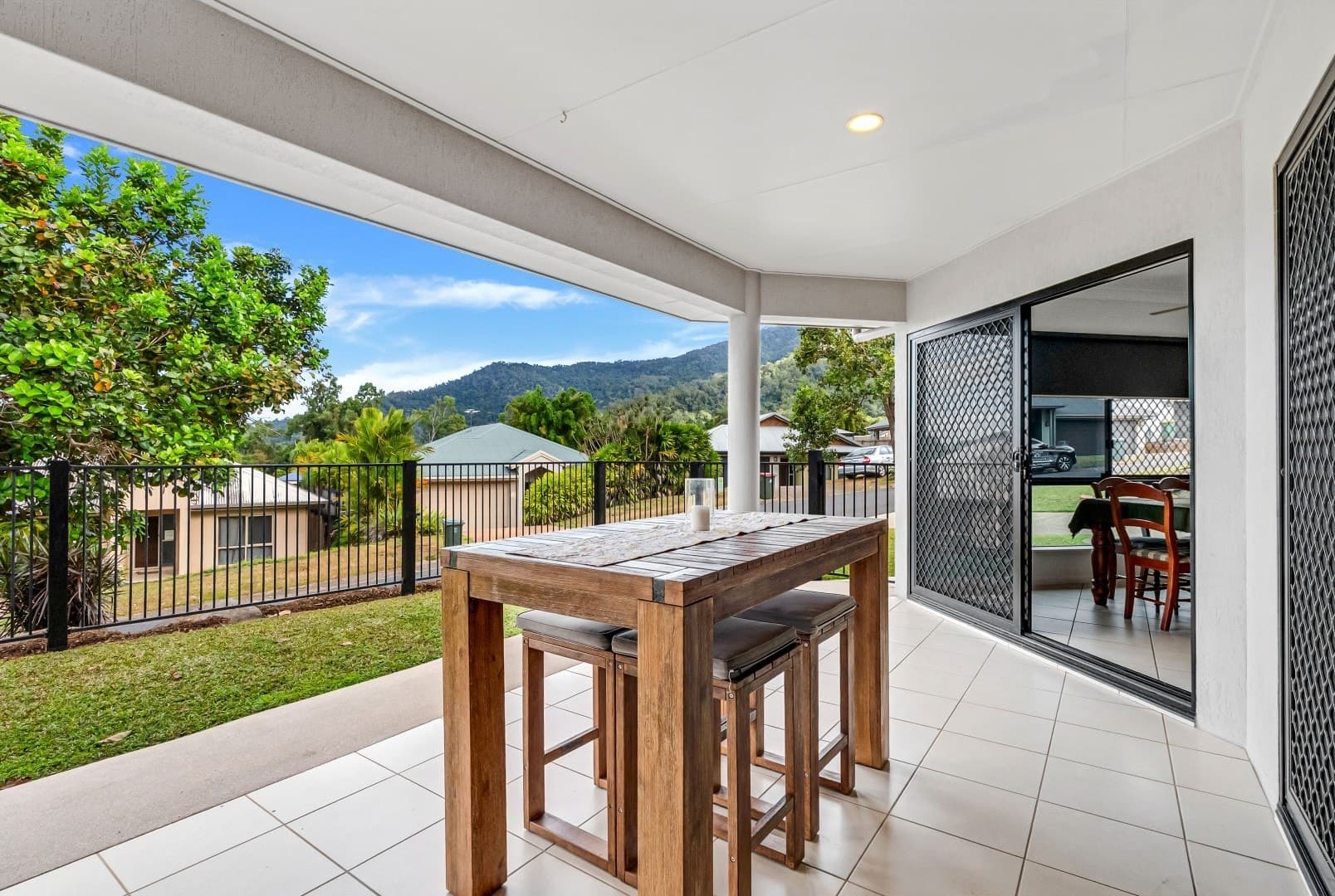 5-7 Sandover Close, Bentley Park, Bentley Park - Thumbnail 7