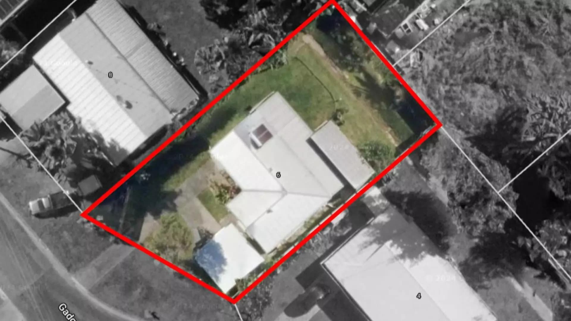 6 Gadgarra Close, Edmonton, Edmonton - Thumbnail 2