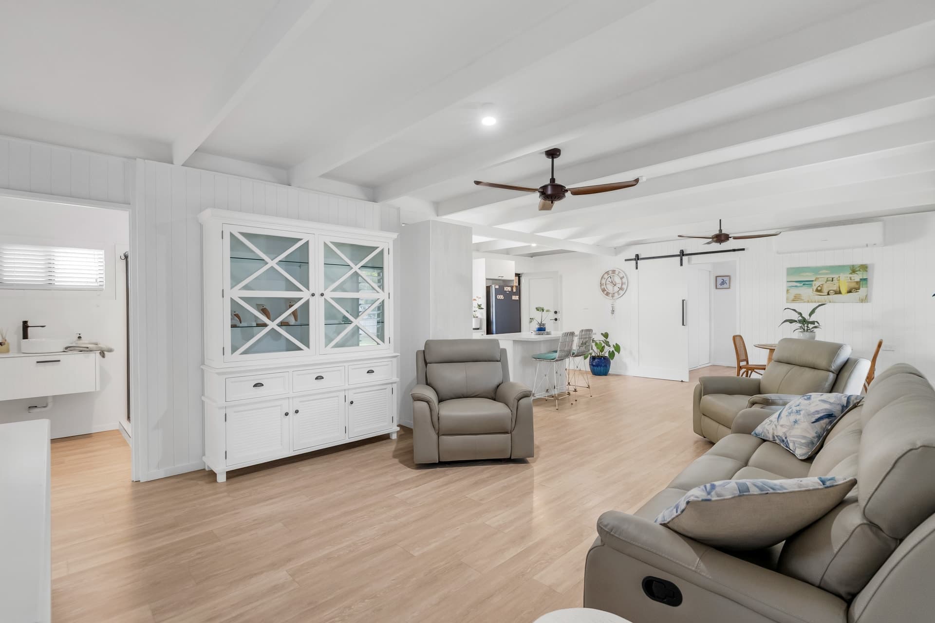 21 Christensen Street, Machans Beach, Machans Beach - Thumbnail 4