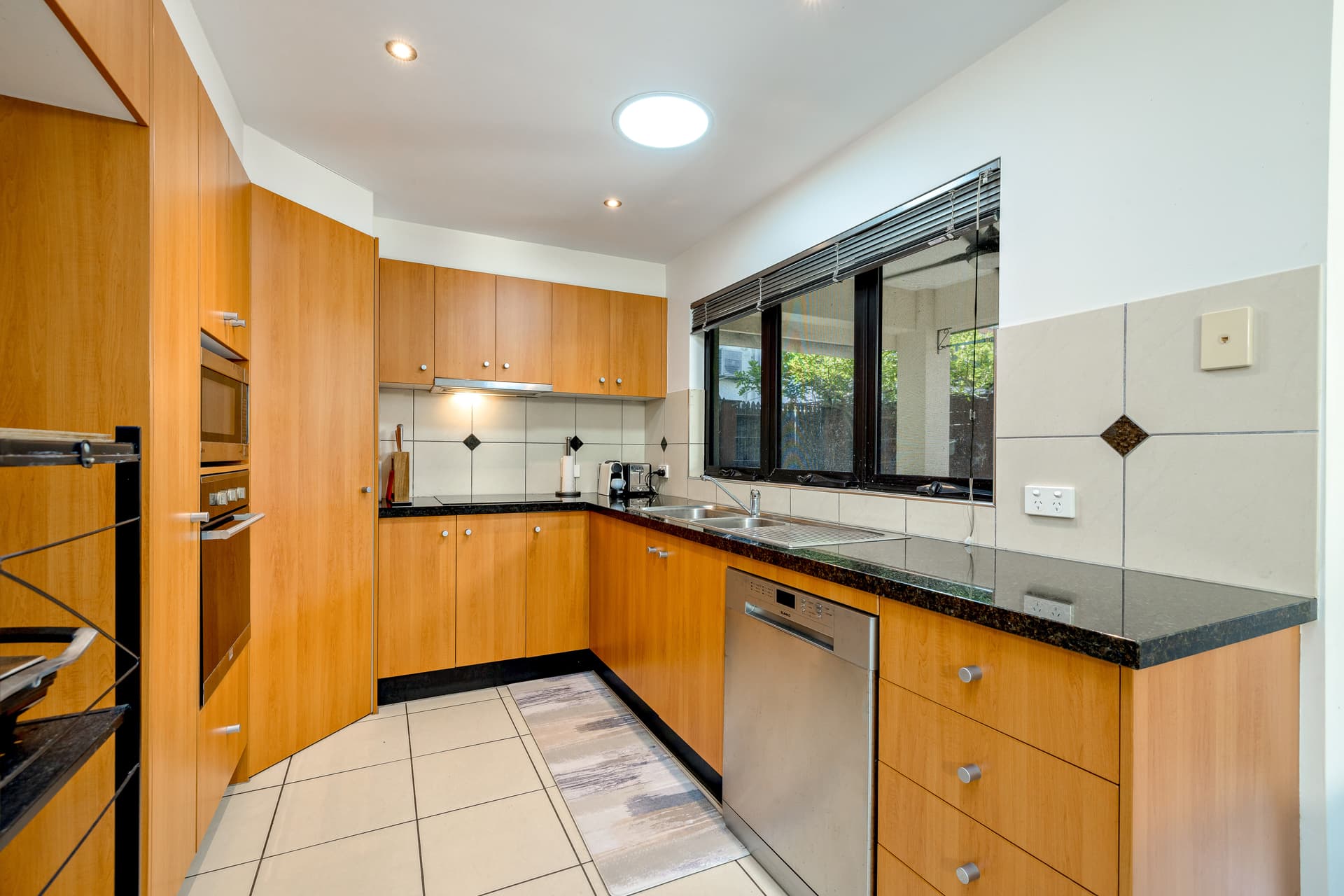 3/279 Lake Street, Cairns North, Cairns North - Thumbnail 4