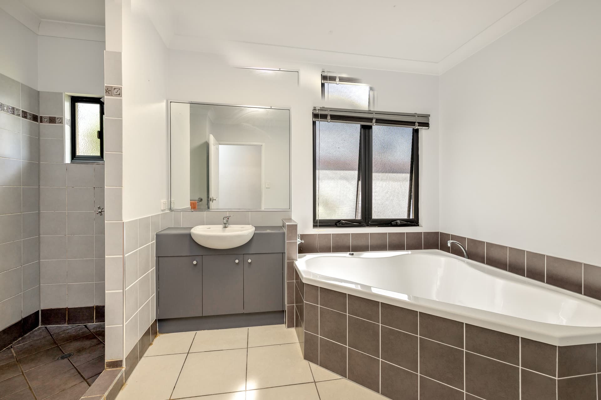 3/279 Lake Street, Cairns North, Cairns North - Thumbnail 8
