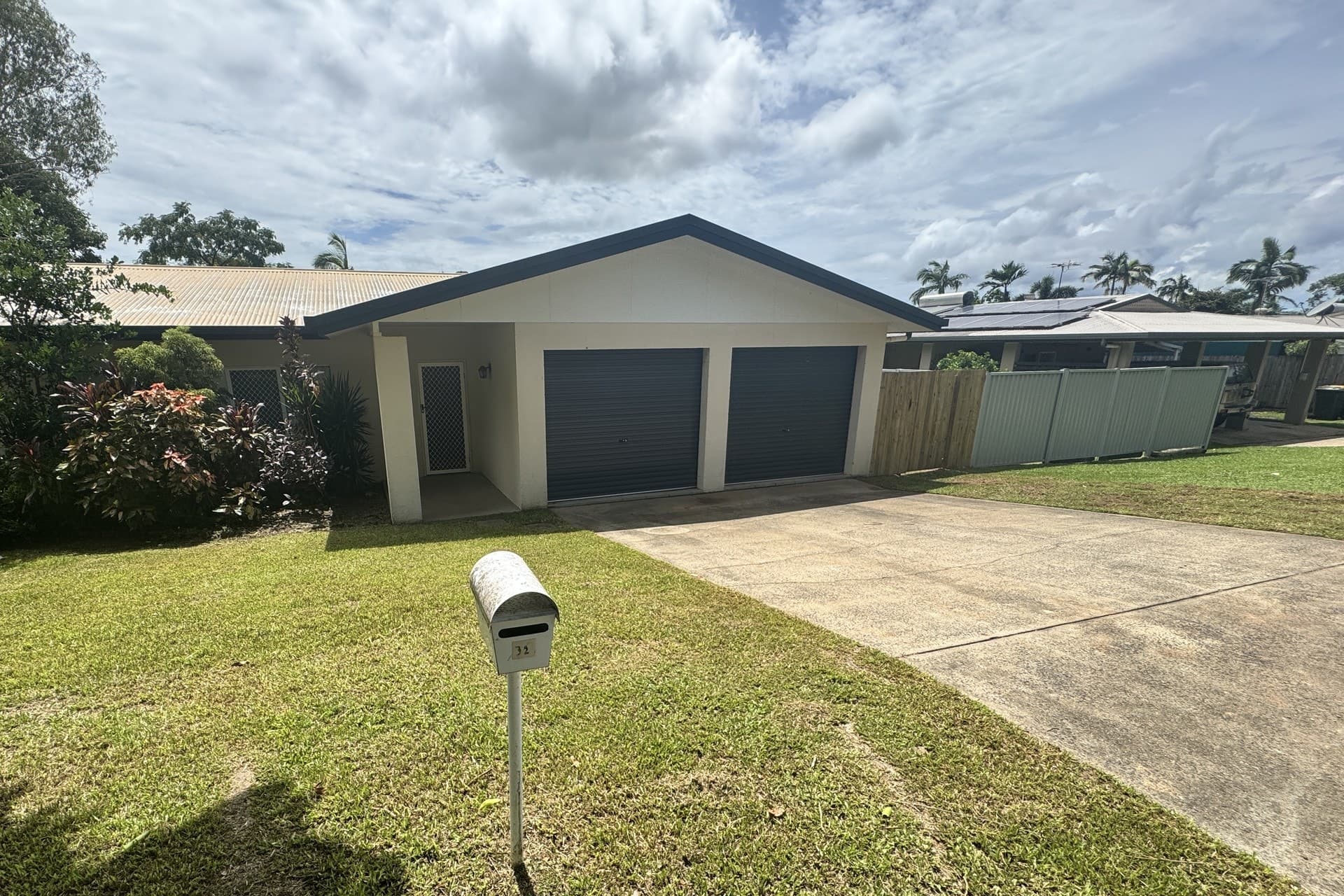 32 McFarlane Drive, Kanimbla, Kanimbla - Image 1
