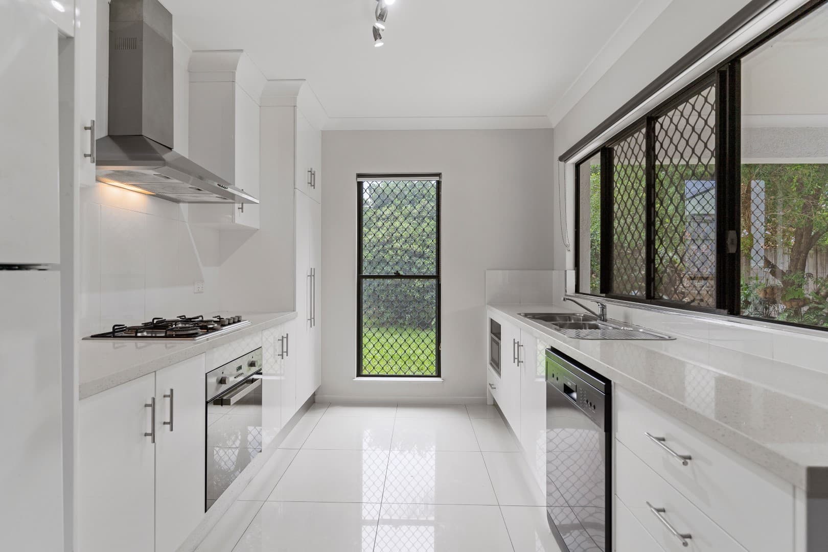 17 Hillary Drive, Smithfield, Smithfield - Thumbnail 3