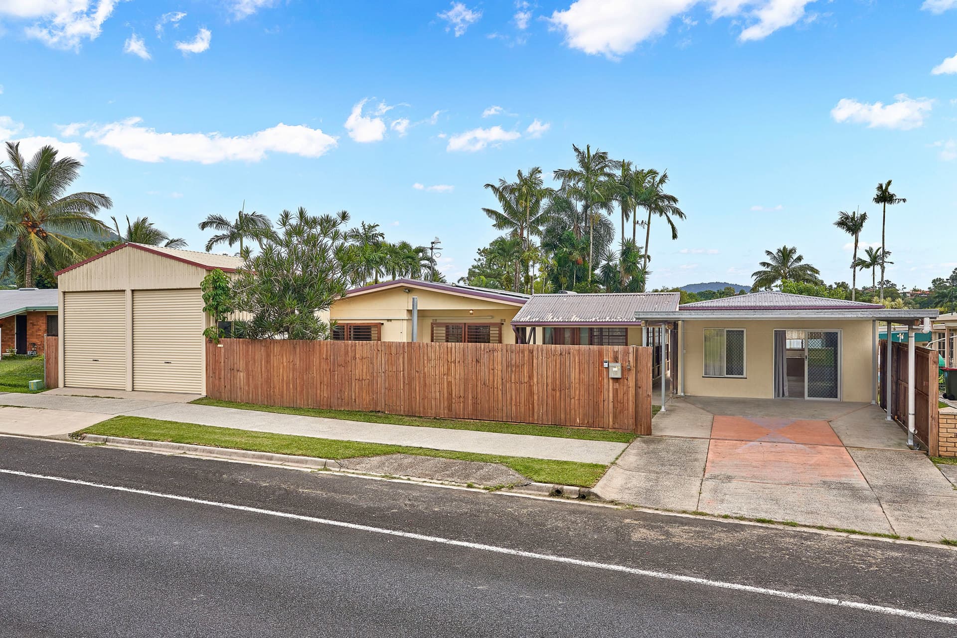 18 Sunflower Drive, Mooroobool, Mooroobool - Thumbnail 3