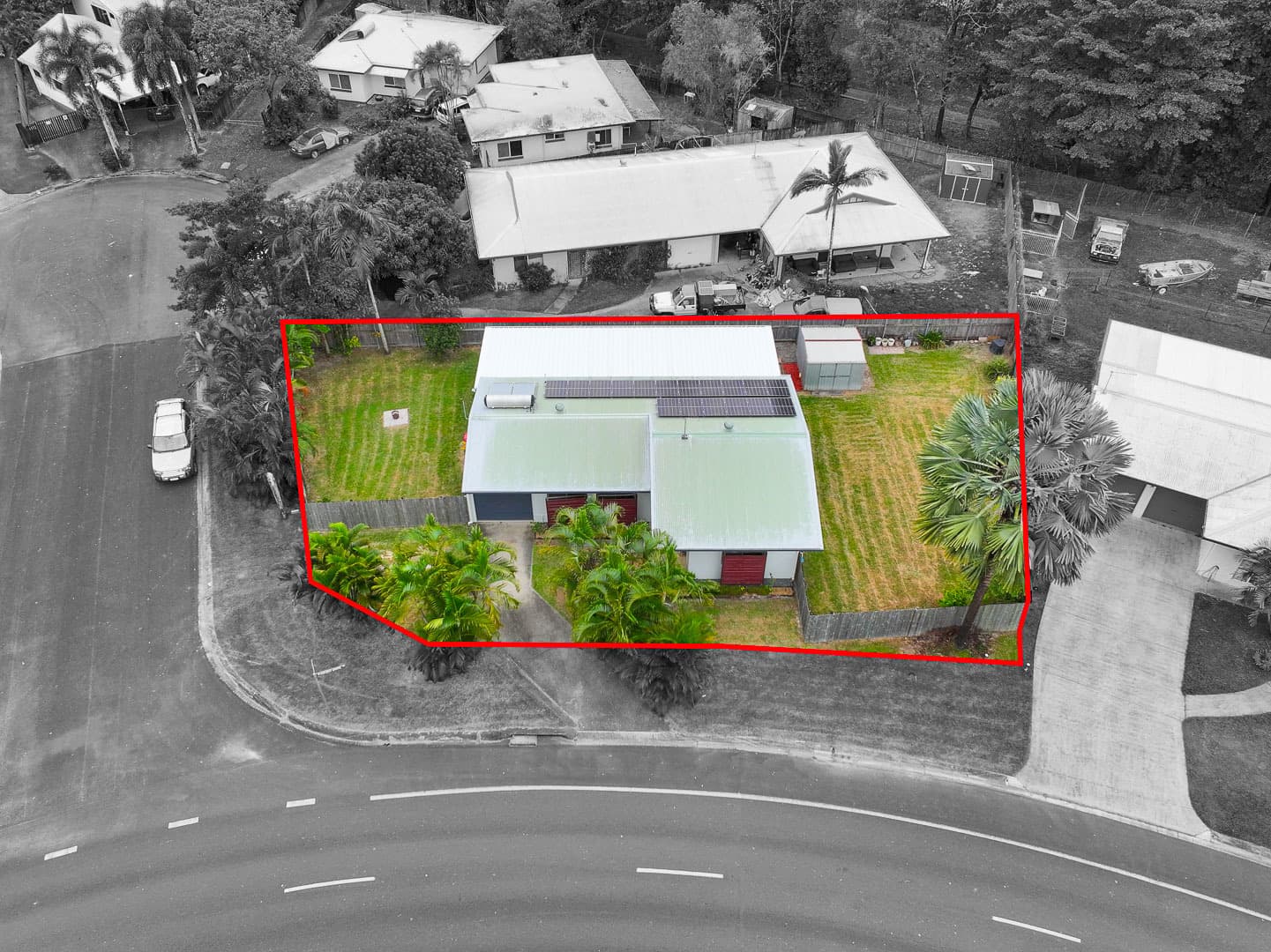 2 Roebuck Close, Bentley Park, Bentley Park - Image 1