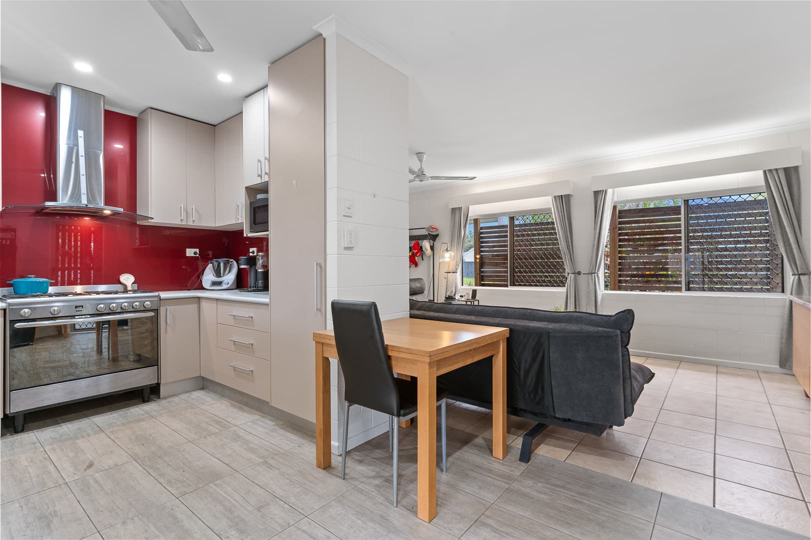 2 Roebuck Close, Bentley Park, Bentley Park - Thumbnail 6