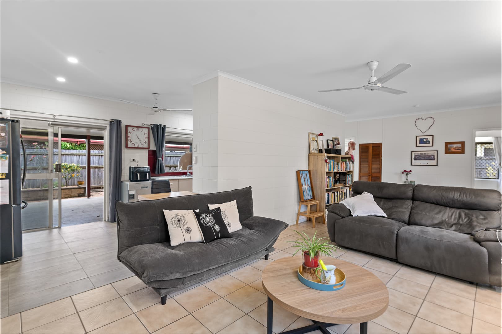 2 Roebuck Close, Bentley Park, Bentley Park - Thumbnail 7