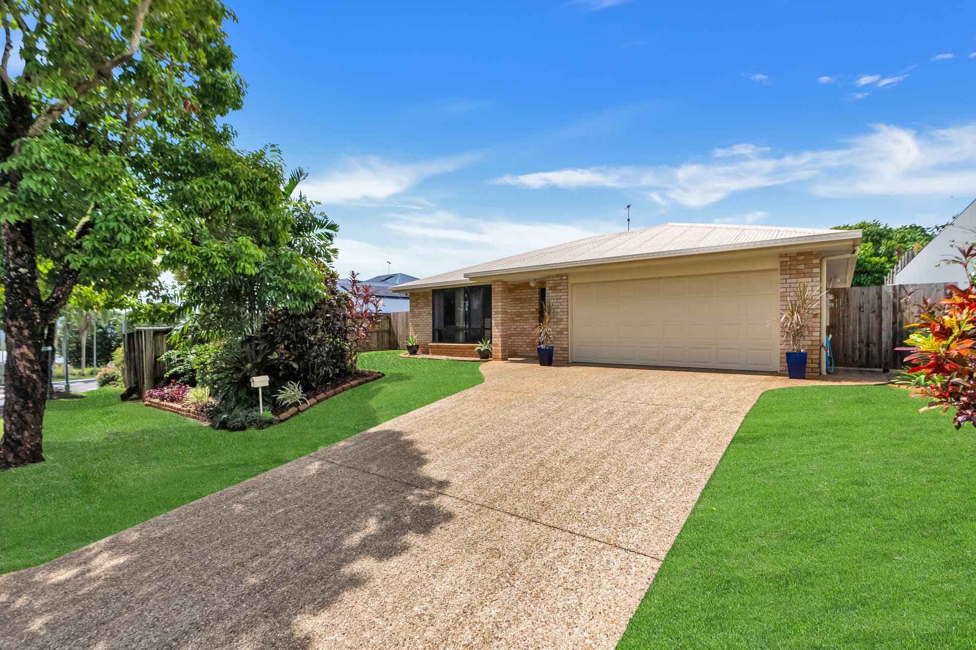 5 Oakblue Drive, Mount Sheridan, Mount Sheridan - Image 1