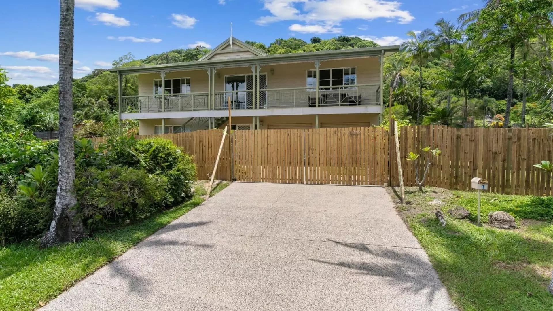 1 McCarthy Close, Brinsmead, Brinsmead - Thumbnail 2