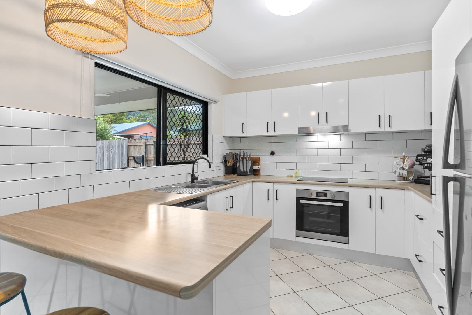 12 Goodhew Close, Bentley Park, Bentley Park - Thumbnail 6
