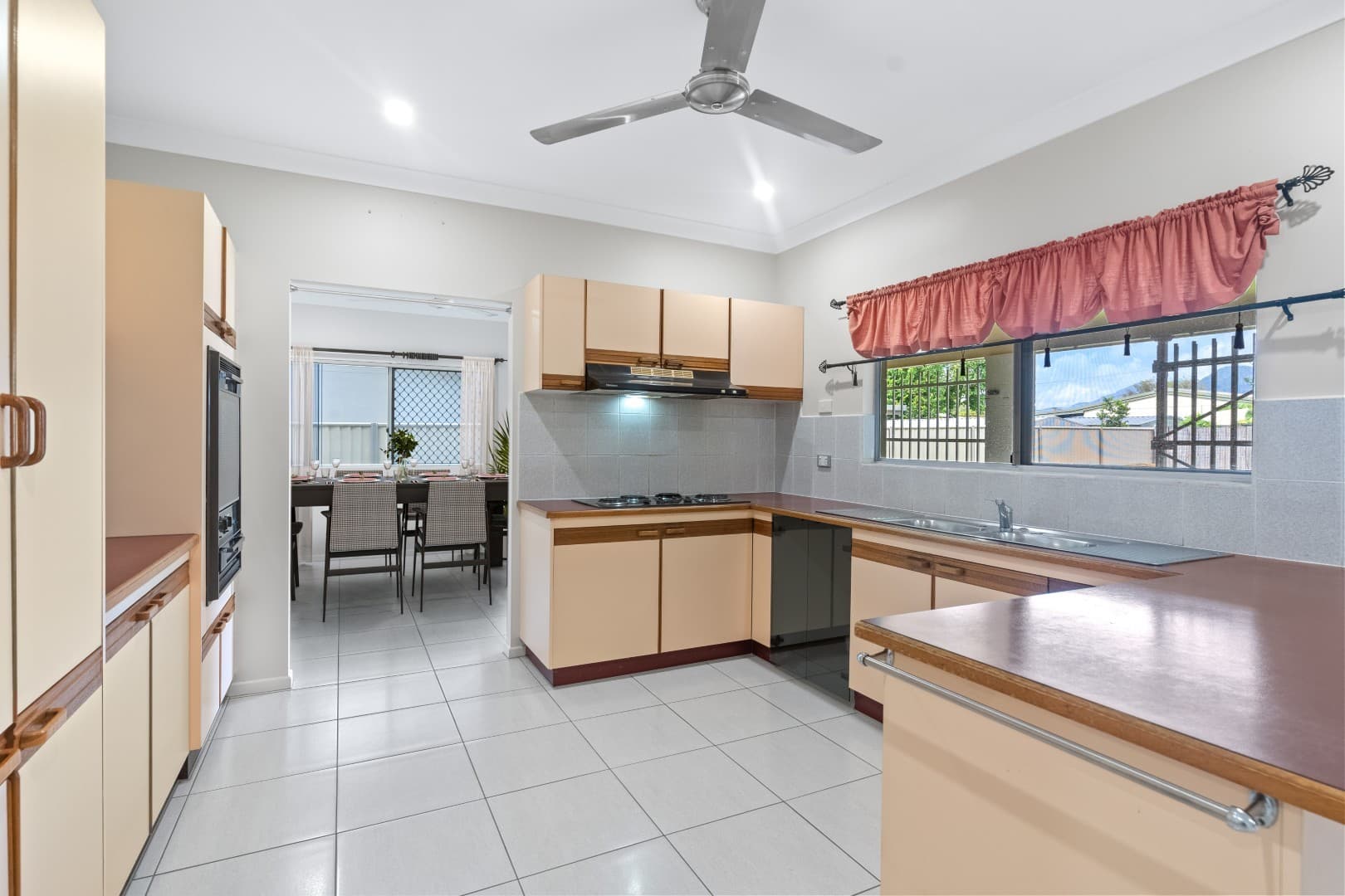 83 Boland Street, Westcourt, Westcourt - Thumbnail 5