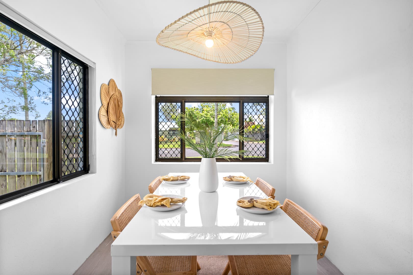 16 Primrose Street, Mooroobool, Mooroobool - Thumbnail 8