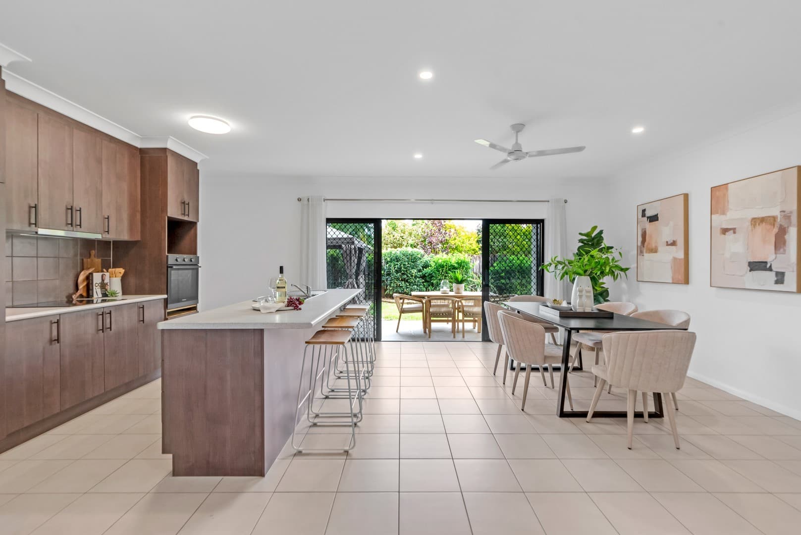 189 Timberlea Drive, Bentley Park, Bentley Park - Thumbnail 2