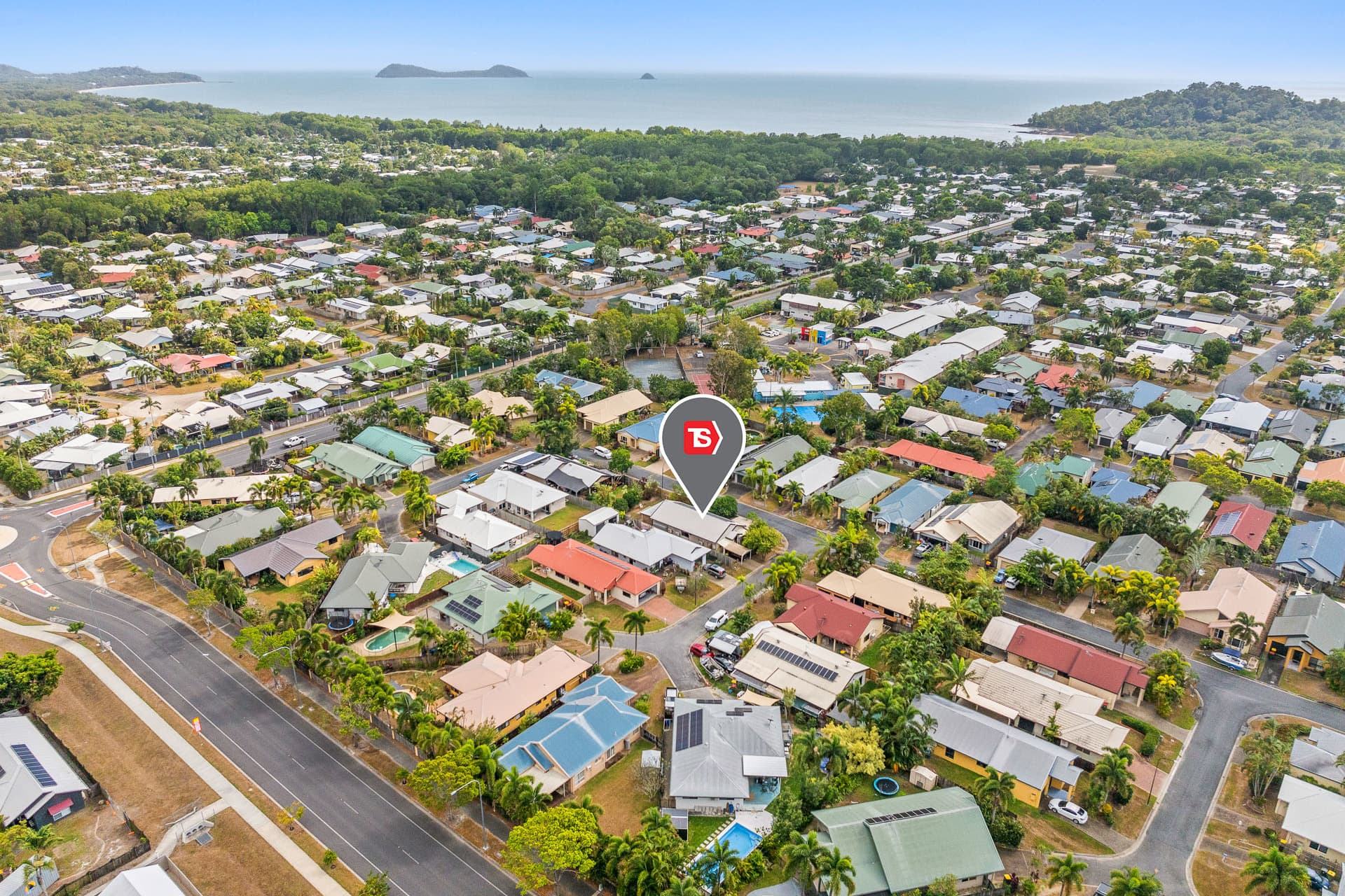 2 Burleigh Close, Kewarra Beach, Kewarra Beach - Thumbnail 2