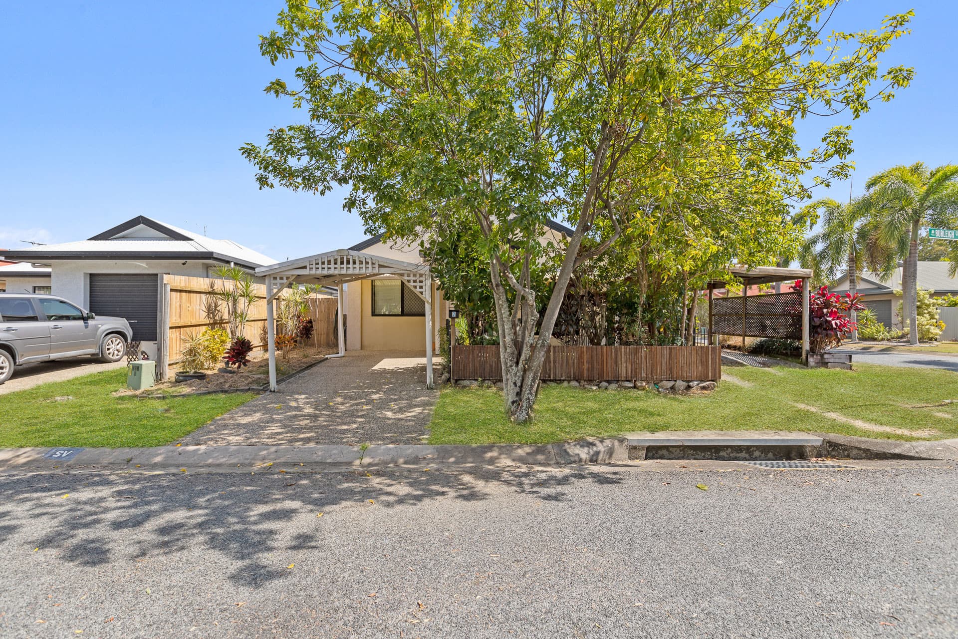 2 Burleigh Close, Kewarra Beach, Kewarra Beach - Thumbnail 3