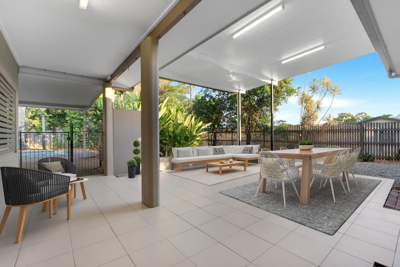 31 Barnard Drive, Mount Sheridan, Mount Sheridan - Image 1