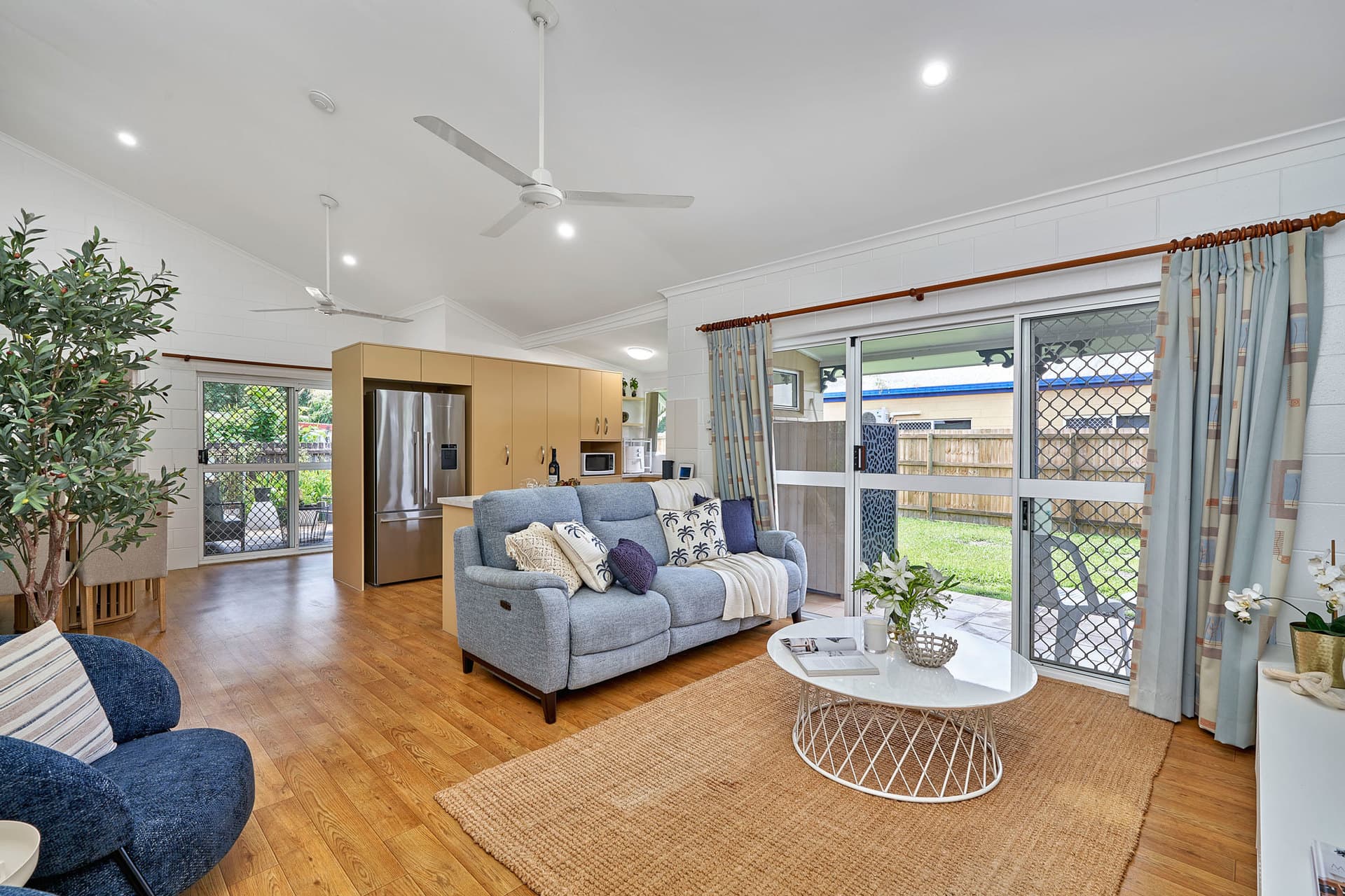 2/18 Ireland Crescent, Whitfield, Whitfield - Thumbnail 2