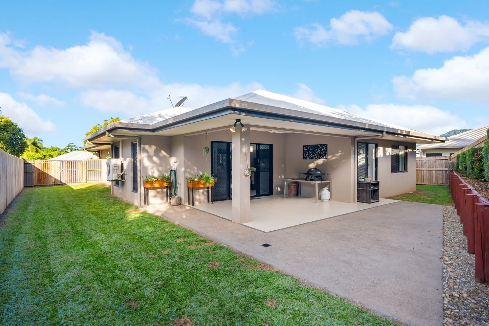 3 Anniebuka Close, Bentley Park, Bentley Park - Thumbnail 2