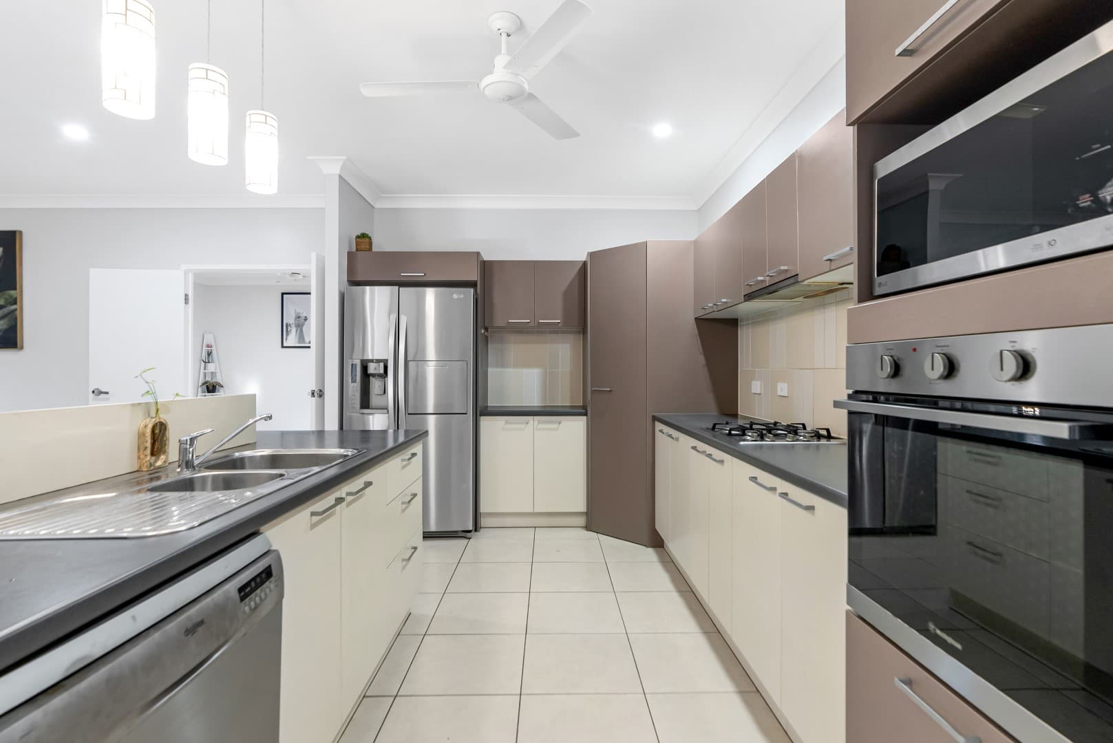 3 Anniebuka Close, Bentley Park, Bentley Park - Thumbnail 3