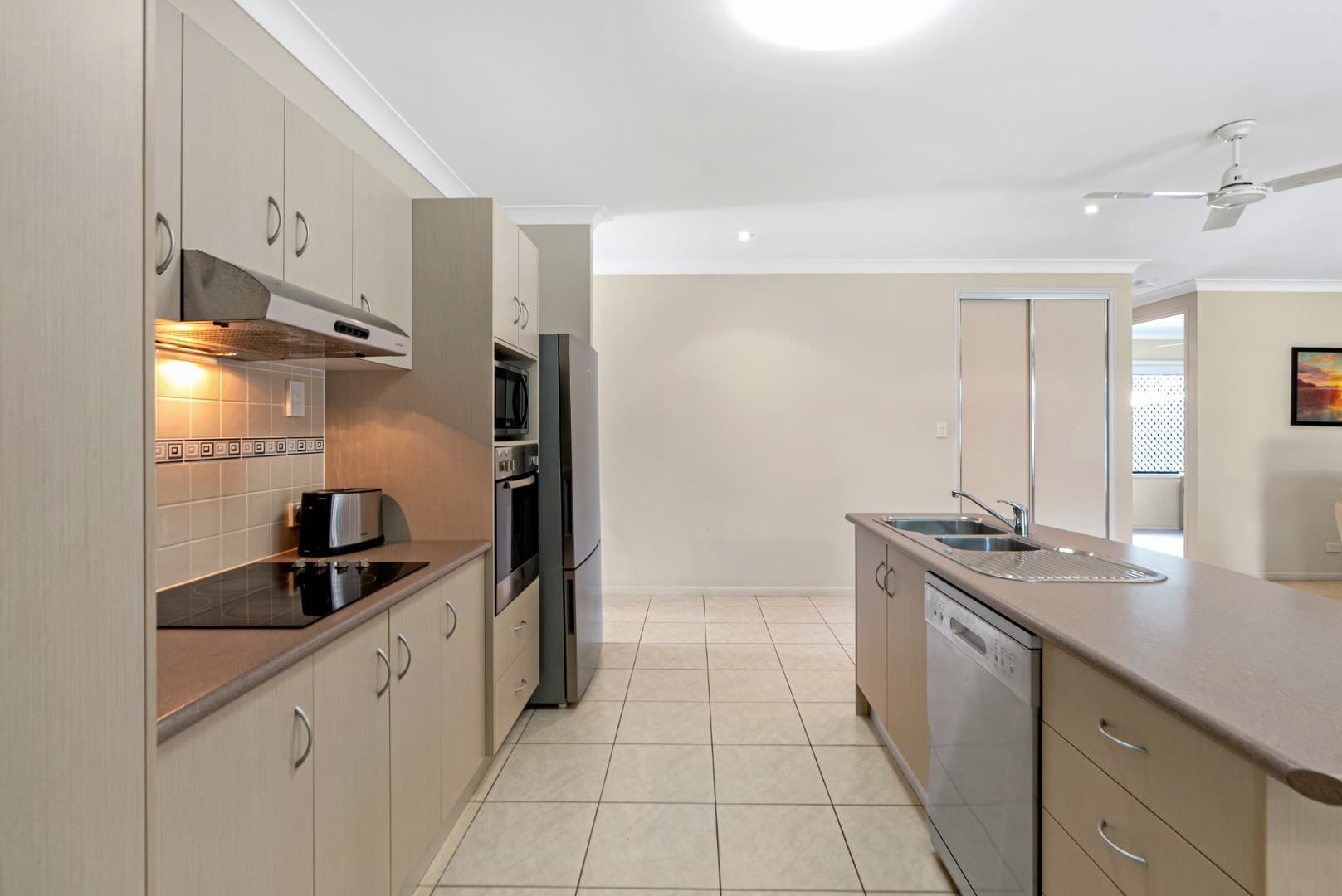 25 Altona Street, Bentley Park, Bentley Park - Thumbnail 8