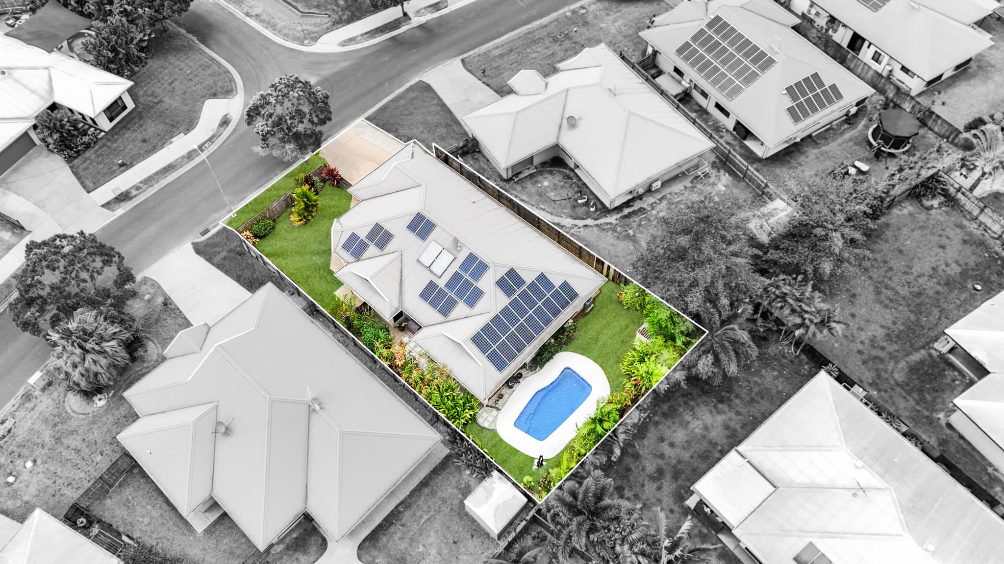 18 Fitzmaurice Drive, Bentley Park, Bentley Park - Thumbnail 2