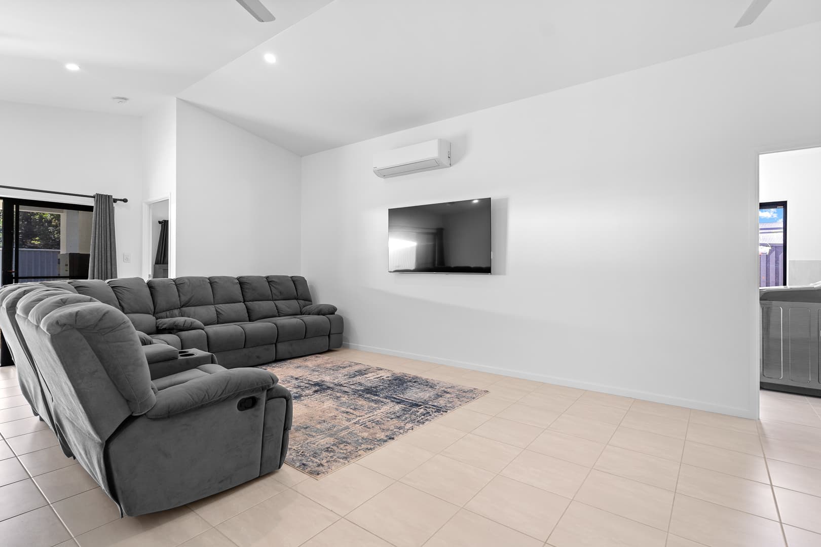 14 Lacebark Crescent, Bentley Park, Bentley Park - Thumbnail 4