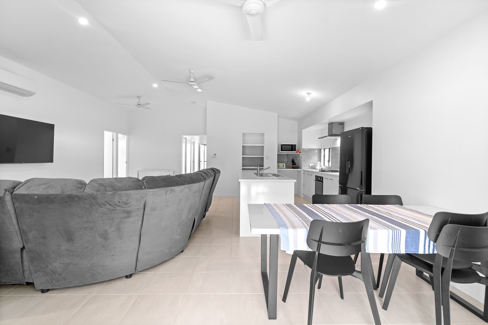 14 Lacebark Crescent, Bentley Park, Bentley Park - Thumbnail 7