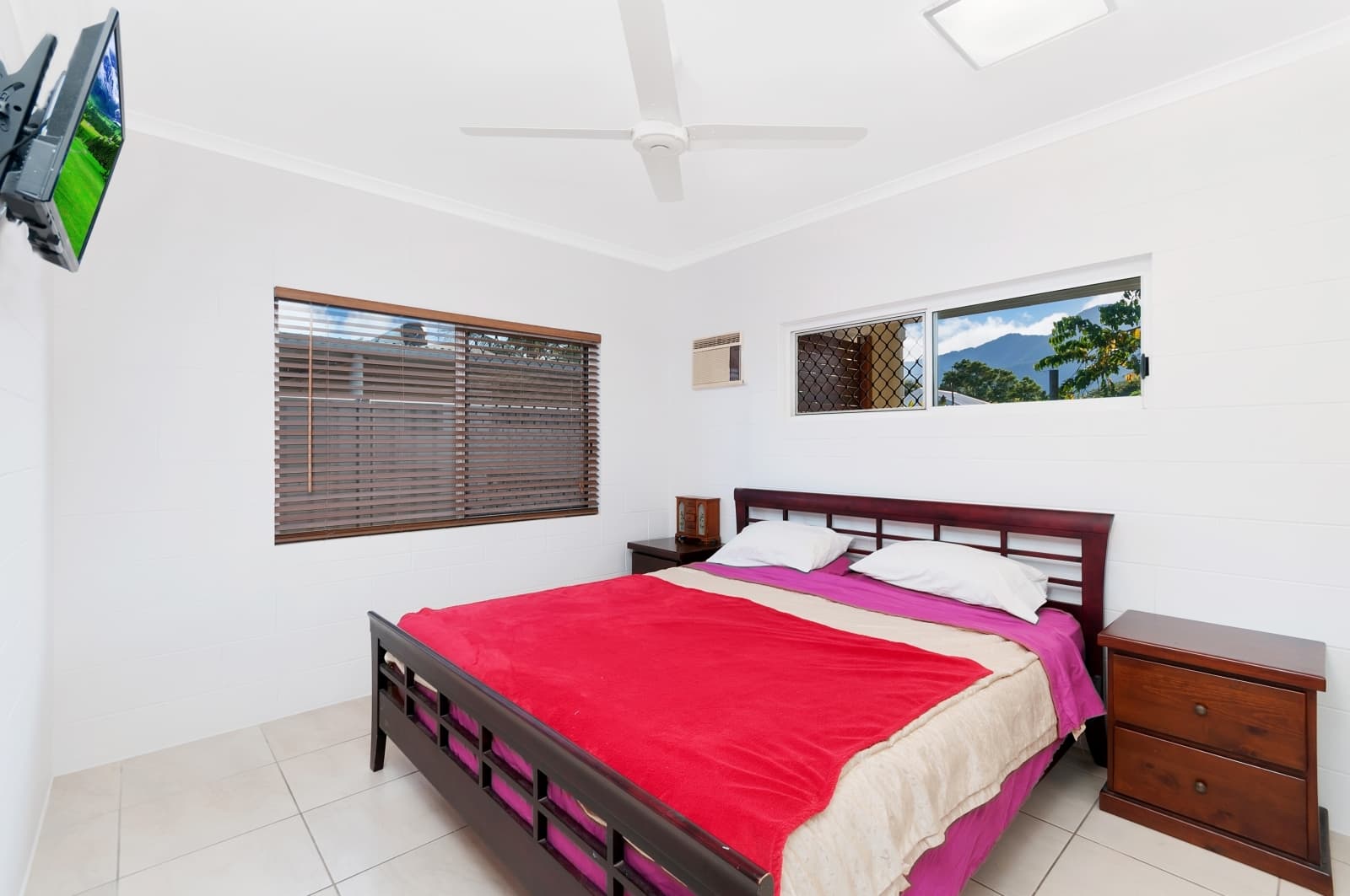 4 Hogan Court, White Rock, White Rock - Thumbnail 6