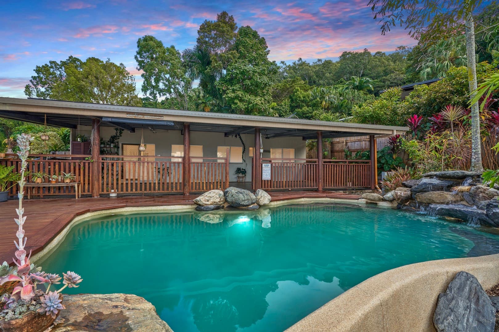 10 Jilbar Close, Caravonica, Caravonica - Image 1
