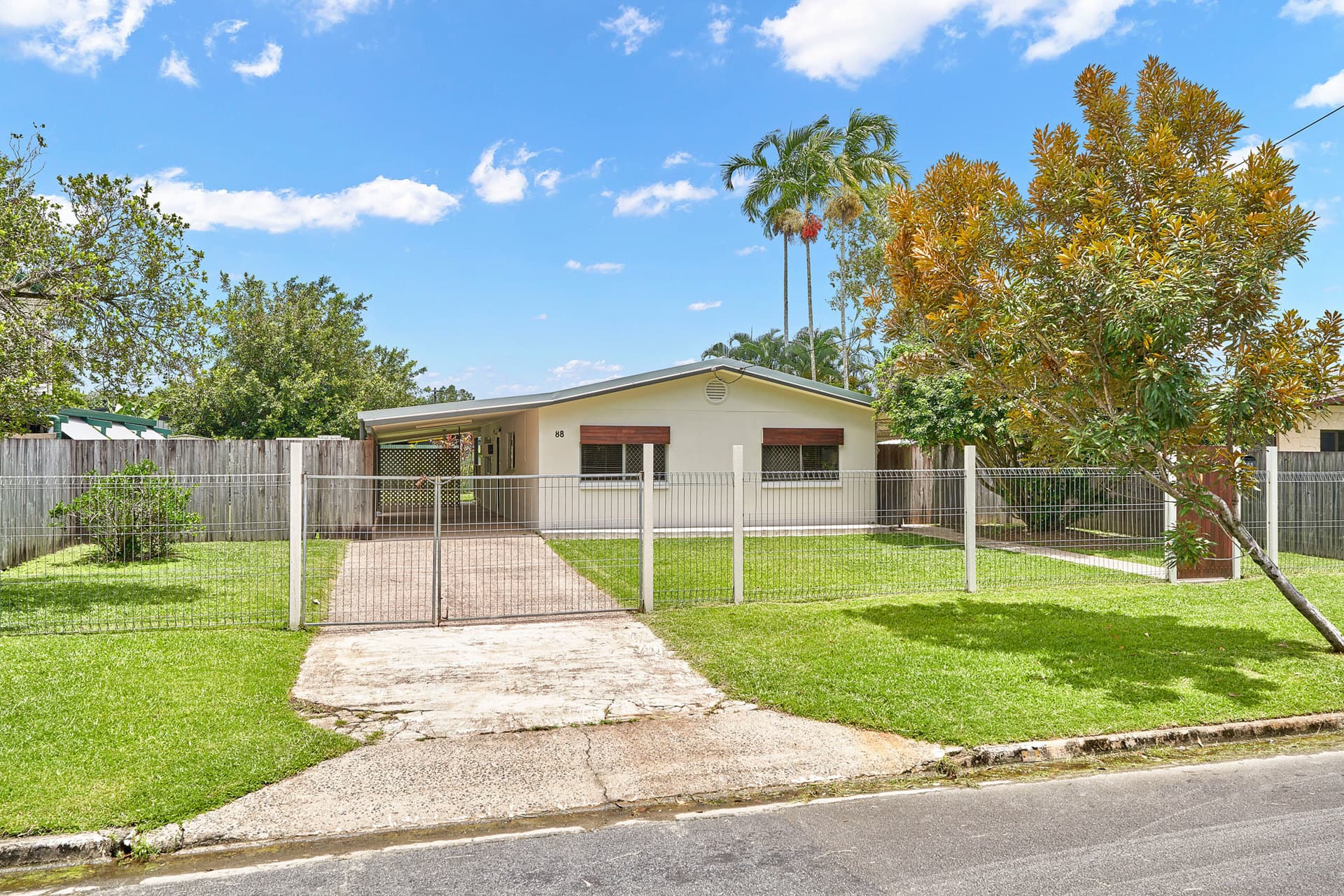 88-90 Swallow Street, Mooroobool, Mooroobool - Thumbnail 3