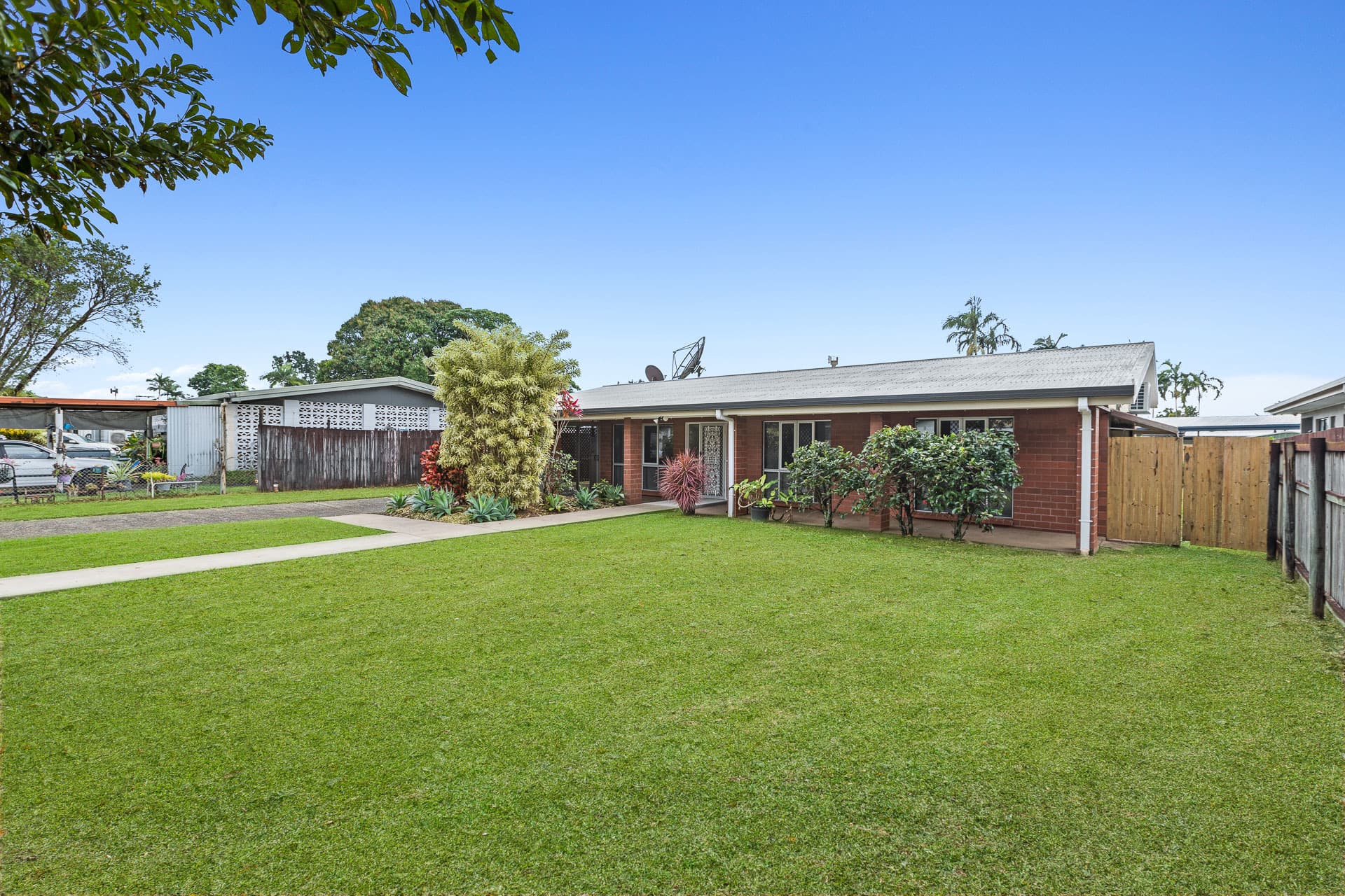10 Lime Street, Mooroobool, Mooroobool - Thumbnail 3