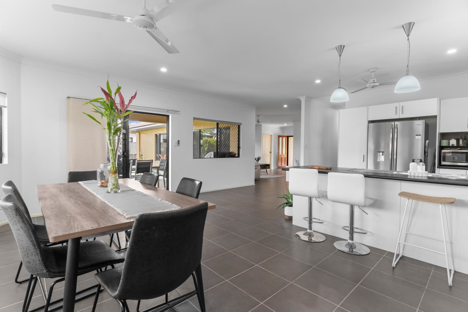 14 Montalbion Avenue, Trinity Park, Trinity Park - Thumbnail 4