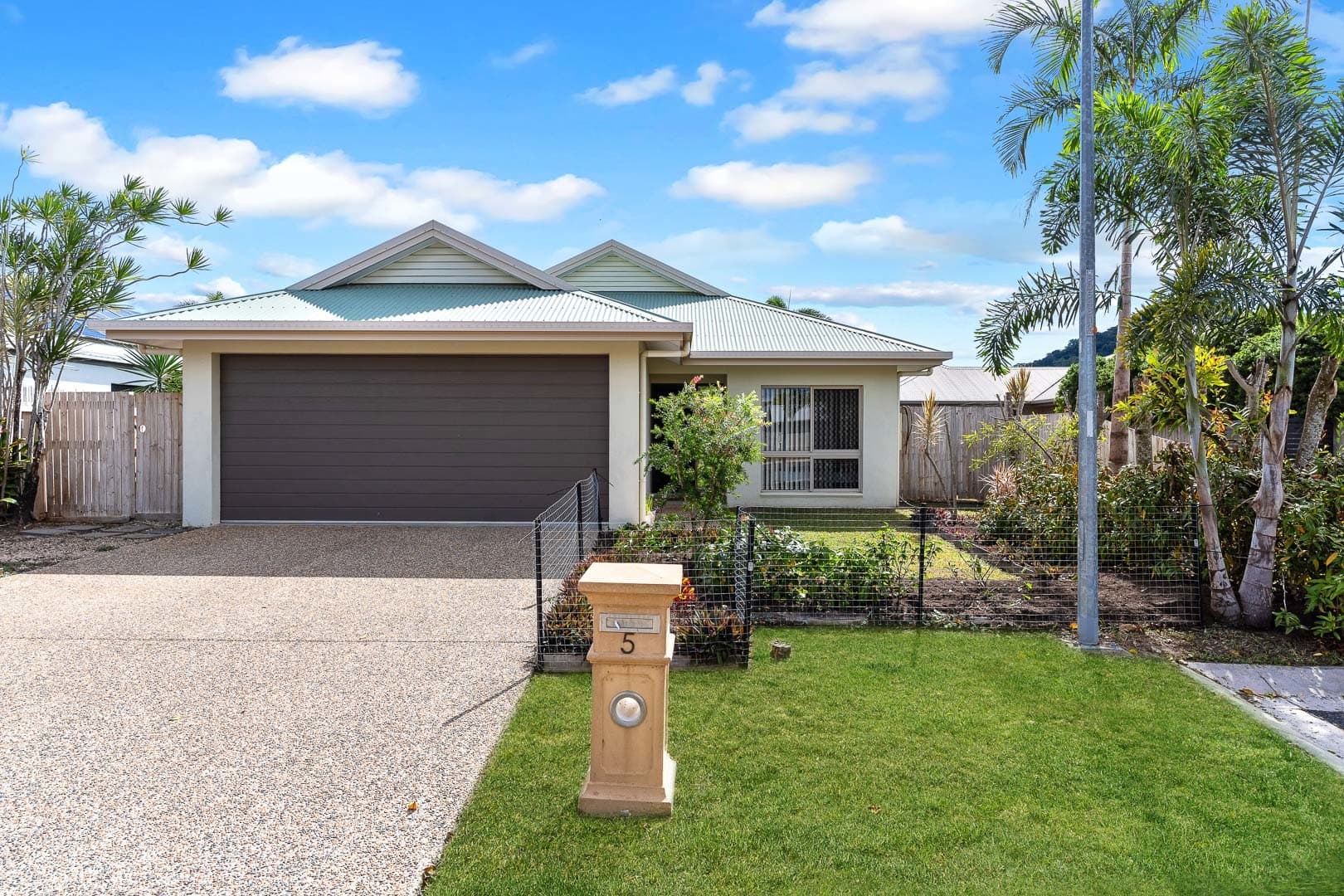 5 Imooya Place, Trinity Park, Trinity Park - Image 1