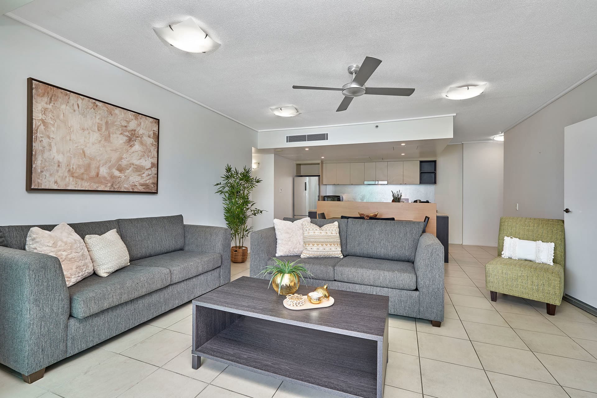 20506/2 Aplin Street, Cairns City, Cairns City - Thumbnail 3