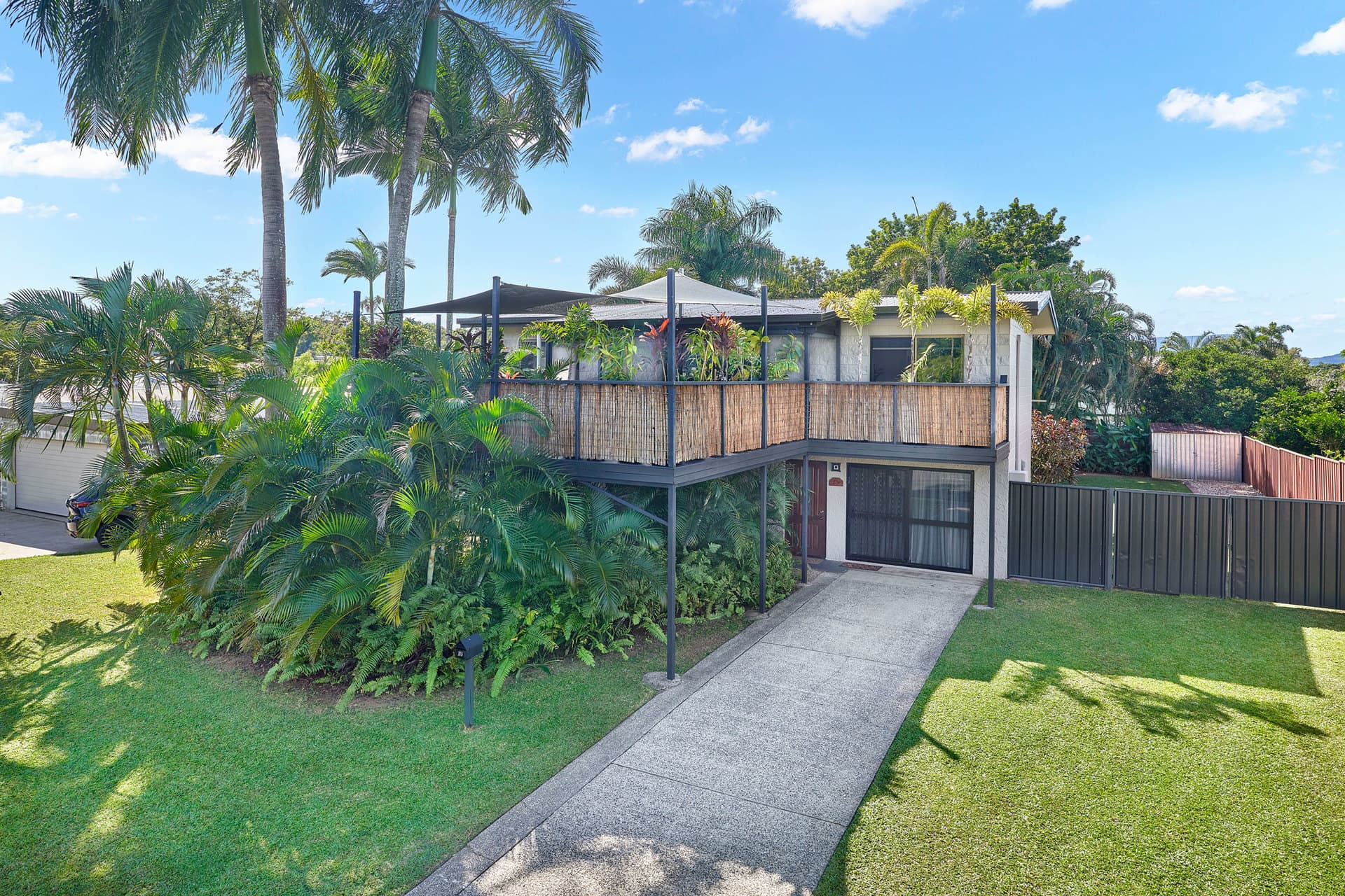 18 Pepperina Street, Mooroobool, Mooroobool - Thumbnail 5