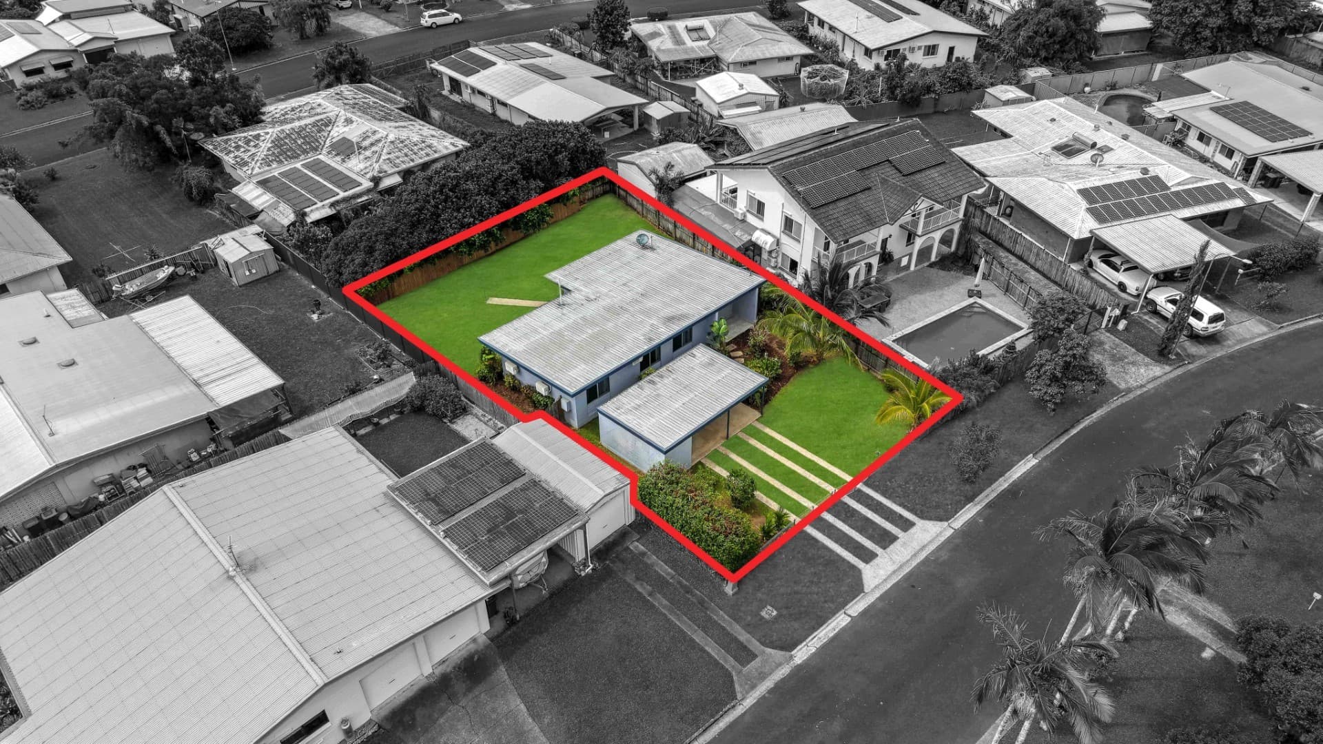 12 Dahlia Close, Mooroobool, Mooroobool - Thumbnail 2