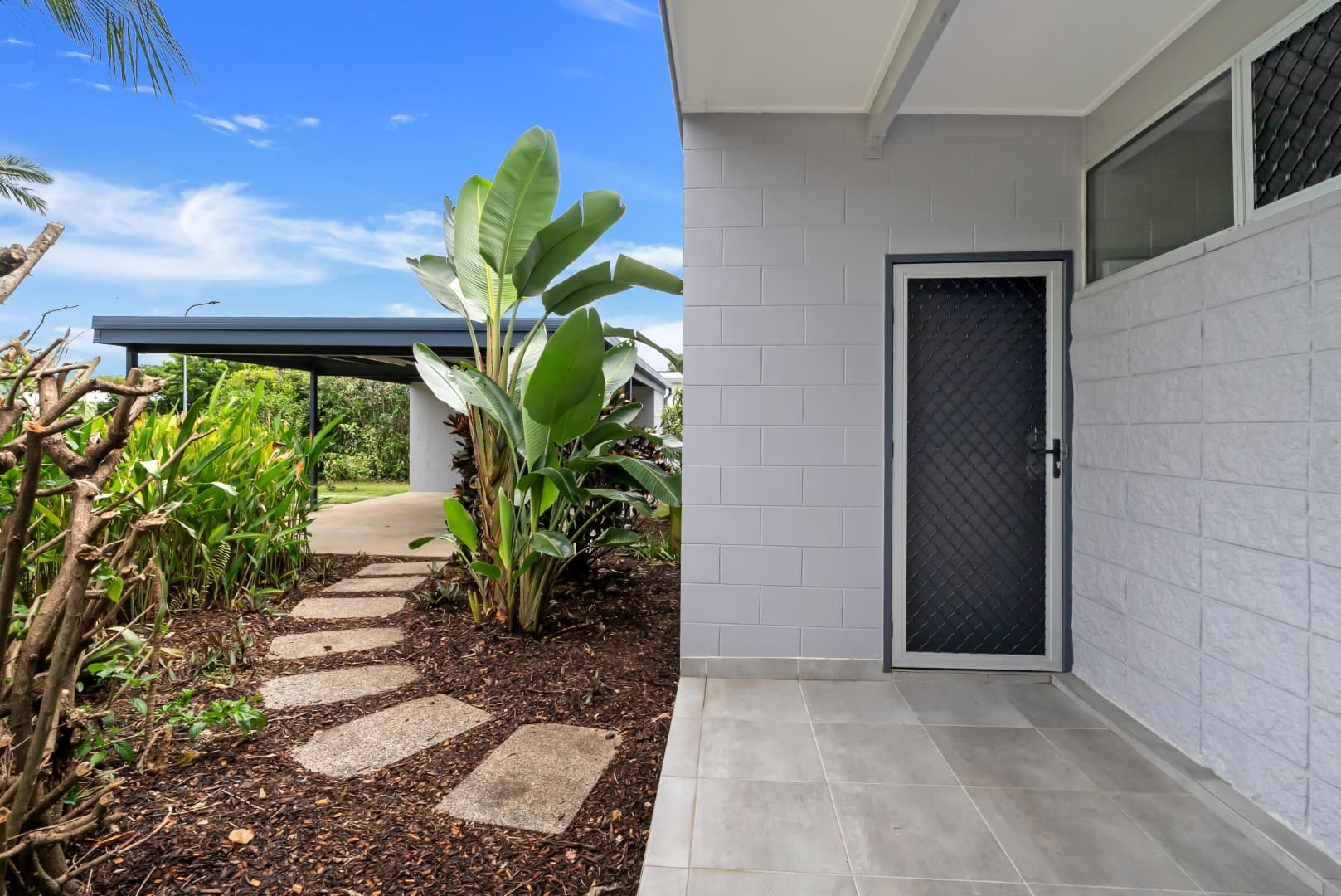12 Dahlia Close, Mooroobool, Mooroobool - Thumbnail 5
