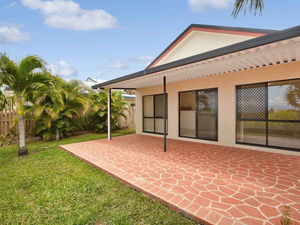19 Oakblue Drive, Mount Sheridan, Mount Sheridan - Thumbnail 3
