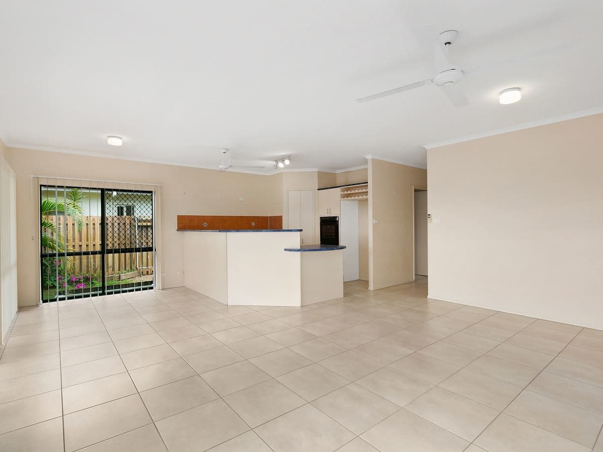 19 Oakblue Drive, Mount Sheridan, Mount Sheridan - Thumbnail 5