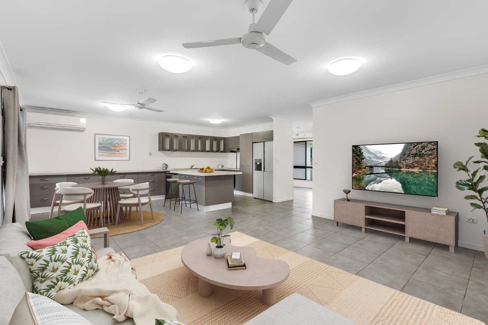 2 Goldberg Close, White Rock, White Rock - Image 1